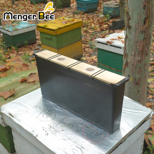 Hot Sale Plastic and Wood Lid <b>Black</b> Bee Hive Frame Water Feeder for Bees - Product Image 2