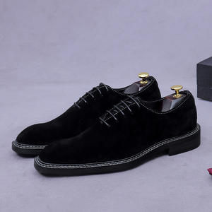Chaussures en cuir pour hommes grande taille, style anglais, fausse fourrure, chaussures en cuir pour hommes, tendance pour les affaires, respirantes, chaussures Oxford pour hommes - Product Image 1