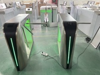 Torniquete Trípode Automático de Altura Media con Carcasa de Acero Inoxidable 304 para Acceso en Fábricas y Escuelas