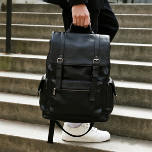 Commercio all'ingrosso di alta qualità nero Top in <span class=keywords><strong>pelle</strong></span> di grano <span class=keywords><strong>zaino</strong></span> da <span class=keywords><strong>uomo</strong></span> fatto a mano retrò in vera <span class=keywords><strong>pelle</strong></span> <span class=keywords><strong>zaino</strong></span> per Laptop per uso quotidiano - Product Image 1
