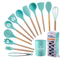 12 ustensiles de cuisine en silicone avec manche en bois : louche, spatule à soupe, spatule à spaghetti, spatule ajourée, brosse à badigeonner