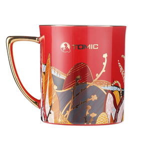 แก้วกาแฟเซรามิกโทมิค ด้ามจับชุบทอง สีขาวและสีดำ ชุดคู่สำหรับเป็นของขวัญแต่งงาน - Product Image 3