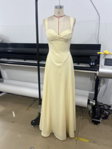 Abito lungo <span class=keywords><strong>da</strong></span> sera elegante <span class=keywords><strong>da</strong></span> donna con <span class=keywords><strong>scollo</strong></span> a cuore e <span class=keywords><strong>schiena</strong></span> regolabile, modello fasciante, linea ad A, formale, all'ingrosso - Product Image 4