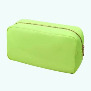 Sac de voyage durable et réutilisable en nylon rayé, grande capacité, imperméable, organiseur de voyage tendance, sac cosmétique durable, fermeture éclair - Product Image 6