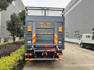 Camión Refrigerado ISUZU NKR KV100 de 3, 5 y 10 Toneladas, Camión Frigorífico 4x2 de Alta Calidad, Suministro Directo de Fábrica en Venta - Product Image 5