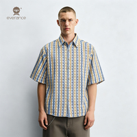 Chemise classique pour homme en tissu mélangé tricolore 120 g/m², rayures bleu marine, beige et crème, style cubain, pour l'été et la plage