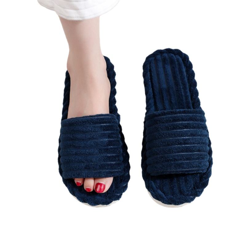 สีน้ำเงินกรมท่า