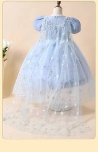 Robe de princesse Elsa nouvelle collection pour petites filles avec plis, manches courtes et motifs flocons de neige. - Product Image 3