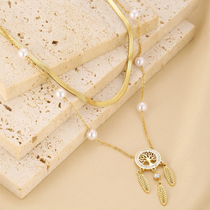 <span class=keywords><strong>Collana</strong></span> in acciaio inossidabile con catena a serpente a doppio strato <span class=keywords><strong>di</strong></span> ultima moda <span class=keywords><strong>collana</strong></span> <span class=keywords><strong>di</strong></span> perle con nappe <span class=keywords><strong>di</strong></span> <span class=keywords><strong>piume</strong></span> pendenti placcate in oro - Product Image 4