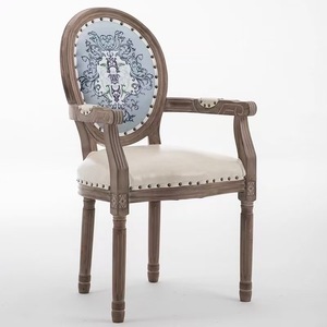 <span class=keywords><strong>Chaise</strong></span> de salle à manger <span class=keywords><strong>Louis</strong></span> moderne de haute qualité avec siège rembourré confortable et dossier élégant en canne de bambou - Product Image 2