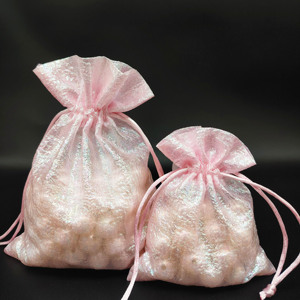 Sac cadeau en organza à cordon de serrage Sanas Professional Designer pour anniversaire et baby shower au prix d'usine - Product Image 2