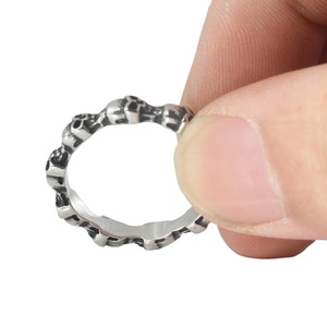 Anillo con diseño de calavera yunnique, color acero, joyería de estilo Punk Hip Hop para hombre, regalo - Product Image 3