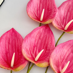 Fleur artificielle réaliste en Anthurium rouge imprimée en 3D avec effet filmé pour la décoration <span class=keywords><strong>de</strong></span> scène <span class=keywords><strong>de</strong></span> mariage et la photographie - Product Image 2