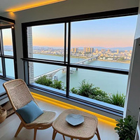 Ventana Corredera de Seis Vías de Aleación de Aluminio Moderna Yuantai con Vidrio Templado Hueco Insonorizado para Uso Interior y Exterior en Villas