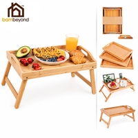 Plateau de lit en bambou avec pieds pliants et poignées de transport-Plateau de nourriture décoratif portable et léger pour le petit-déjeuner au lit