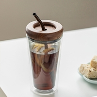 Gobelet en verre borosilicate à double paroi isolé avec paille et couvercle en bois - 500 ml, compatible lave-vaisselle et micro-ondes, cadeau haut de gamme pour la maison