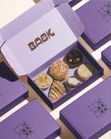 Boîte à biscuits pliable biodégradable en gros, meilleur prix, avec 6 séparateurs, emballage de luxe pour biscuits de qualité alimentaire avec estampage à chaud
