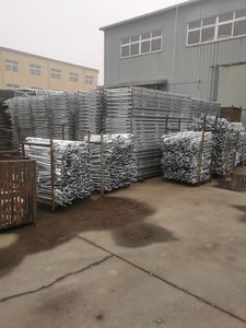 Çiftlik Ekipmanları ve Hayvancılık için Yüksek Kaliteli Sağlam Sığır Kendinden Kilitlemeli Başlık Direkleri - Product Image 5