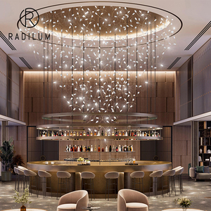 Lámpara de Araña Tulipán de Lujo, Estilo Artístico Moderno para Vestíbulo de Hotel, Lámpara LED de Acrílico y Latón de Diseño, Proyecto de Iluminación Personalizado - Product Image 1