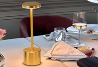Lampe de table en métal tactile rechargeable à LED simple trois couleurs de lumière ambiante créative de chevet