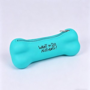 Linda Bolsa de Juguete para Mascotas con Cierre 'Want to Do Nothing' - Estuche para Huesos de Perro Suave y Elegante - Product Image 3