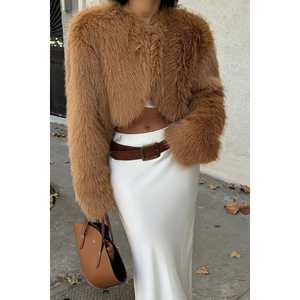 Manteau long en fausse fourrure de mouton, style vintage, grande taille, fermeture à bouton unique, tissu en laine teinte et imprimée, matière imitation soie - Product Image 4