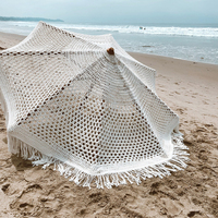 Parasol de patio en bois au crochet de luxe, fait à la main, avec des glands en coton, parasol en macramé, parasol de plage avec franges