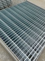 Grille de style simple en fer galvanisé pour passerelle de toit ASTM A36