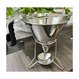 Distributeur de pâte à crêpes de cuisine en acier inoxydable SUNMAX avec support Entonnoir à piston de confiserie Pastr - Product Image 3