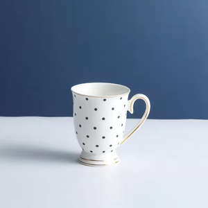 Magnifique tasse à café en céramique nordique de 400 ml, style dessin animé, à rayures et pois noirs, compatible lave-vaisselle et micro-ondes, idéale pour les cadeaux d'affaires et les moments de détente. - Product Image 4
