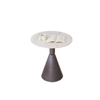 Table basse d'intérieur nordique moderne de luxe en métal doré Table d'appoint élégante pour le thé Meubles durables convertibles pour le salon