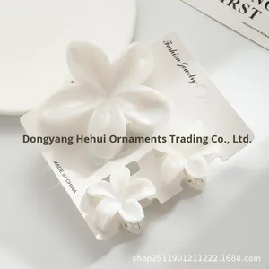 Lot de pinces à cheveux en plastique bicolores, motif fleurs de <span class=keywords><strong>frangipanier</strong></span> et de bauhinia, 8 cm, idéal pour les fêtes, vente en gros, best-seller pour femmes - Product Image 5
