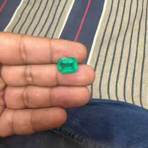 พลอยมรกตทรงเหลี่ยมเจียระไนเกรด AAA ธรรมชาติ ได้รับการรับรองจาก GIA สำหรับทำเครื่องประดับ จากอินเดีย มีราคาขายส่ง - Product Image 1