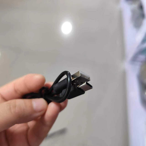 Gobelet à jus portable avec couvercle anti-fuite pour usage domestique, petit presse-agrumes portable - Product Image 4