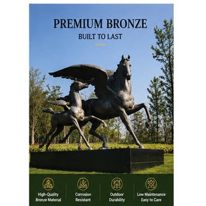 Scultura in Metallo Fuso a Grandezza Naturale per Esterni, Famiglia di Alci con Tema Angelico per Natale, Prodotta Direttamente da Yuda Bronze - Product Image 1