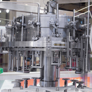 Máquina de llenado de botellas de vidrio para cerveza, fabricante de <span class=keywords><strong>china</strong></span>, línea de embotellado para vino, Soda y agua - Product Image 3