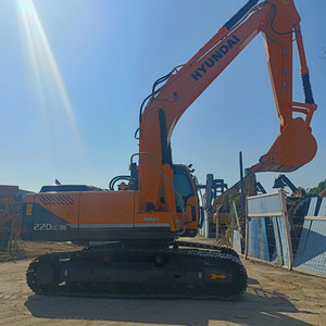 Pelles sur chenilles d'occasion HYUNDAI 220LC-9S de 20 tonnes à prix abordable HYUNDAI 220LC-9S en haute performance en stock - Product Image 5