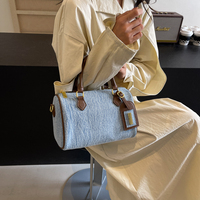 Offre Spéciale Preppy Style femmes poignée unique été décontracté oreiller sacs Zip perle jeune femme sacs à main pour filles Design à la mode