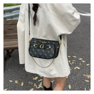 Sac à bandoulière pour femme avec chaîne détachable Ensemble deux pièces Motif floral vintage Sac à bandoulière luxueux pour femme - Product Image 2