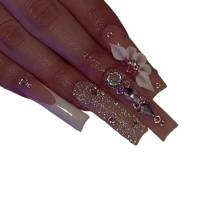 <span class=keywords><strong>Faux</strong></span> <span class=keywords><strong>ongles</strong></span> artistiques portables, style long, avec cristaux colorés scintillants et nœuds, style européen et américain, vente en gros - Product Image 4