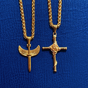 Punk 18k plaqué or bijoux ange aile épée collier pour hommes <span class=keywords><strong>non</strong></span> ternir acier inoxydable rose croix pendentif collier personnalisé - Product Image 1