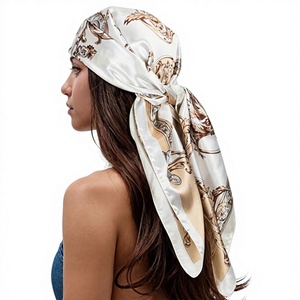 Écharpe longue d'hiver en satin doux de haute qualité pour femme, design élégant, accessoire anti-bactérien pour usage quotidien - Product Image 2