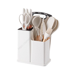 Lot de 19 ustensiles de cuisine en silicone résistant à la chaleur avec couteau et planche à découper – Vente en gros - Product Image 1