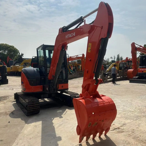 Horas DE TRABAJO bajas y excavadora sobre orugas Hitachi Zx55u usada bien mantenida en buenas condiciones de trabajo - Product Image 4