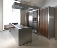 Îlot de cuisine moderne de luxe KINO en acier inoxydable, armoires modulaires intégrées, plan de travail en marbre artificiel écologique et ignifuge