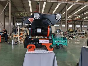 Attache rapide hydraulique inclinable GJEM Powertilt 8-10T pour excavatrice, 180 degrés des deux côtés, modèle GJTH1600, garantie 1 an - Product Image 1