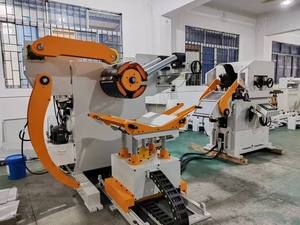 Acciaio mandrino automatico livello di Decoiler <span class=keywords><strong>Cum</strong></span> Servo Roll Feeder sistema Servo alimentatore con Decoiler R con linea di produzione Decoiler - Product Image 3