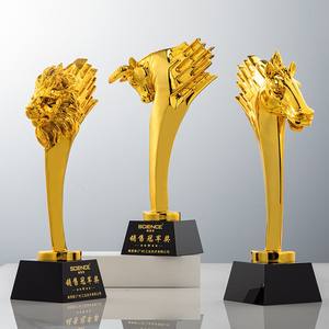 <span class=keywords><strong>2023</strong></span> Résine Sport zodiaque Lion Dragon Football Award Trophée <span class=keywords><strong>Monde</strong></span> Football Trophée <span class=keywords><strong>Coupe</strong></span> Cristal Base Premium Award Golf Trophy - Product Image 2