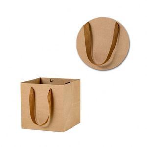 Bolsas de Papel Cuadradas Personalizadas con Fondo Plano para Pasteles, para Navidad y San Valentín - Product Image 5
