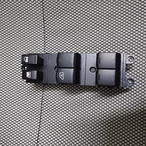 สวิตช์กระจกไฟฟ้านิสสัน รุ่น 25401ZP40B EQ7230 สำหรับเปลี่ยนในรถยนต์ Pathfinder - Product Image 1
